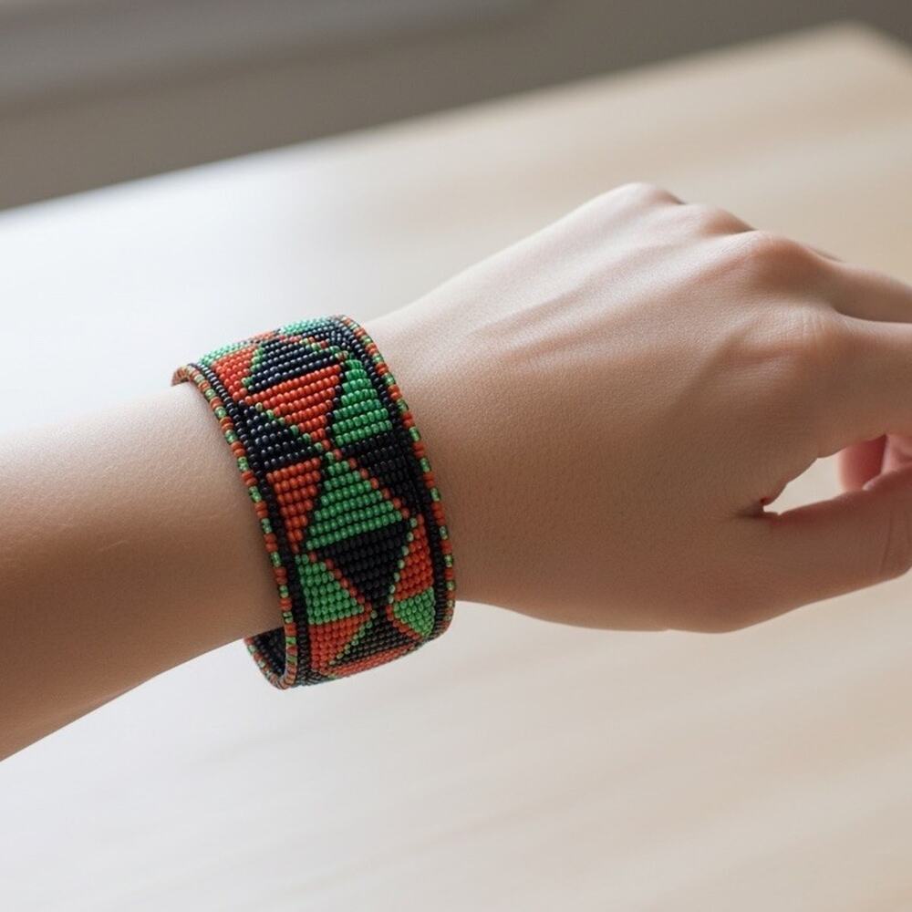 Southwestern Unisex Snap-On Bracelet Hand-Beaded Multi Color Beads Leather L3